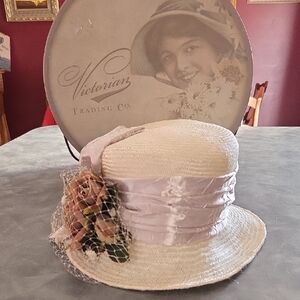 Gatsby Style Hat with Pink Accents